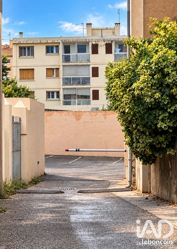 Parking 12 m² · à Toulon · 12 m² · 17 000 €