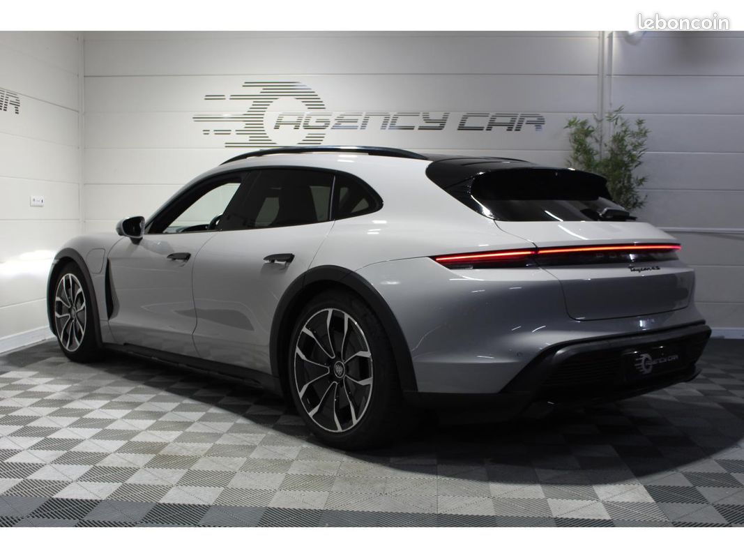 PORSCHE TAYCAN CROSS TURISMO 4S 571 Gris Craie Roues AR directrices (image 3)