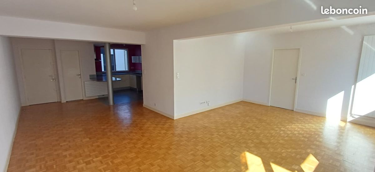 Appartement 4 pièces 100 m² · à Clermont-Ferrand · 100 m² · 1 200 €/mois