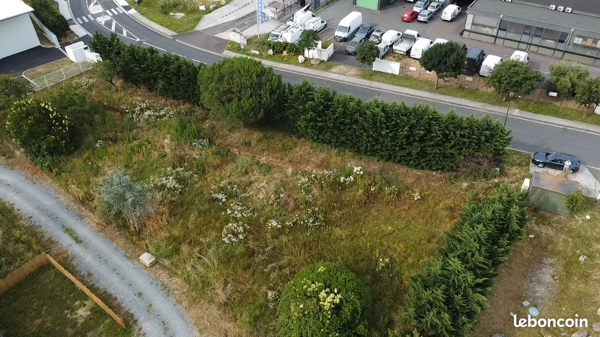 Terrain 1 196 m² Ambares Et Lagrave · à Ambarès-Et-Lagrave · 180 000 €