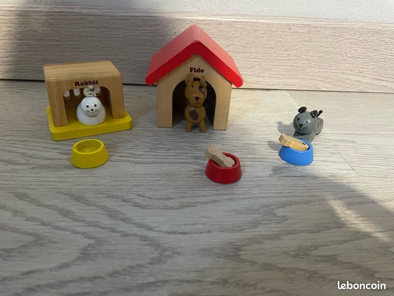 Maison De Poupée En Bois Hape – 4 Poupées Incluses, 10 Pièces De Mobilier, Lampes Amovibles, Sonnette, Pour Enfants Dès 3 Ans