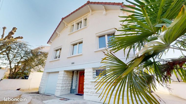 Maison 7 pièces 180 m²