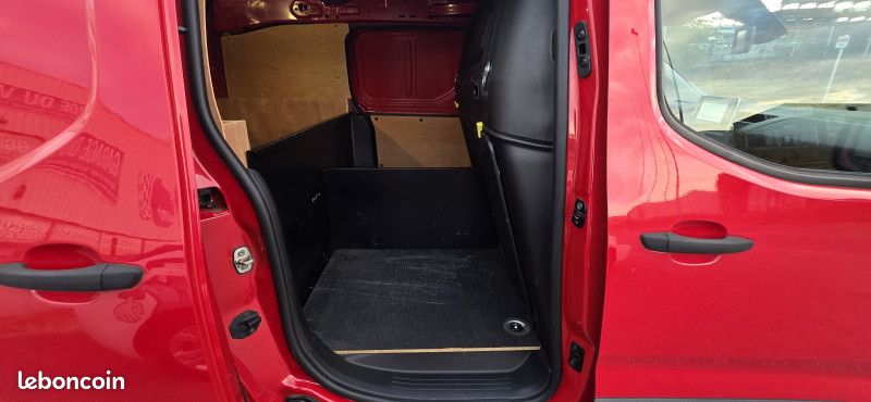 Citroen BERLINGO VAN M 650KG BLUEHDI 130 S&S DRIVER EAT8 (image 19)