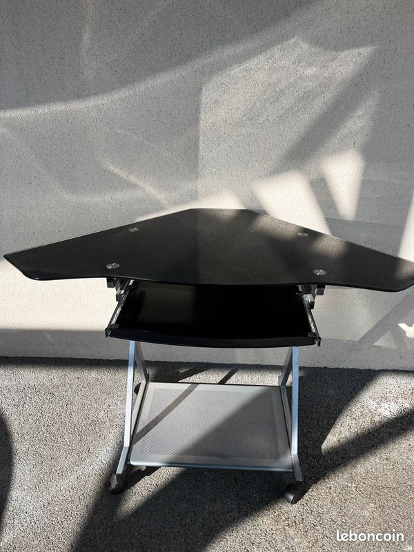 Bureau (image 3)