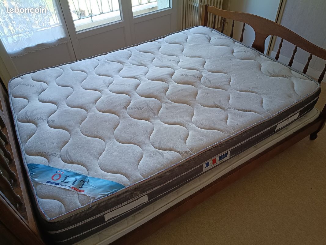 Lit matelas et sommier 2 places (image 1)
