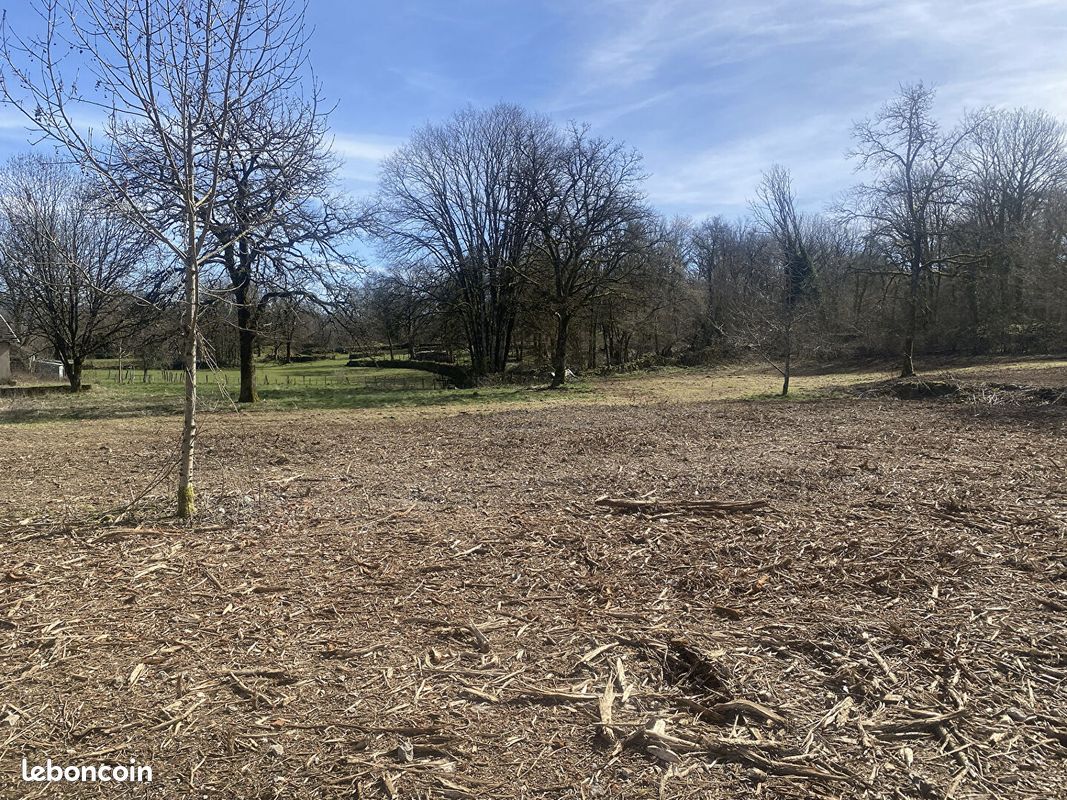 Terrain 1380 m² · à La Marre · 1 380 m² · 59 000 €