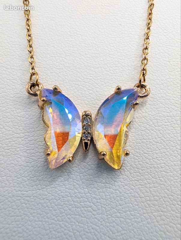 Collier papillon en verre et acier inoxydable (image 6)