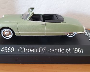 Citroën SM Présidentielle - gris métallisé