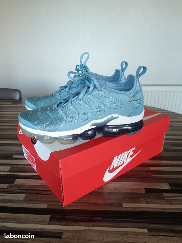 Vapor Max Vapormax Plus Rouge Et Bleu Nike Air VaporMax Plus Hyper
