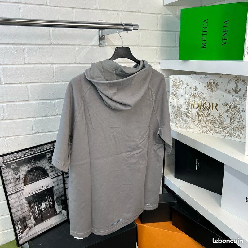 Nike Dry Grey Outline Tick Sweat à capuche à manches courtes (image 3)