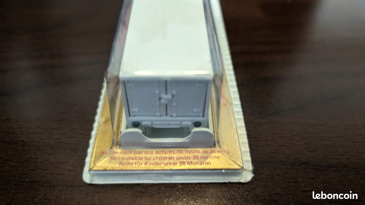 361 - MAJORETTE Camion Semi Container Bernard Kronenbourg EUR 26,00