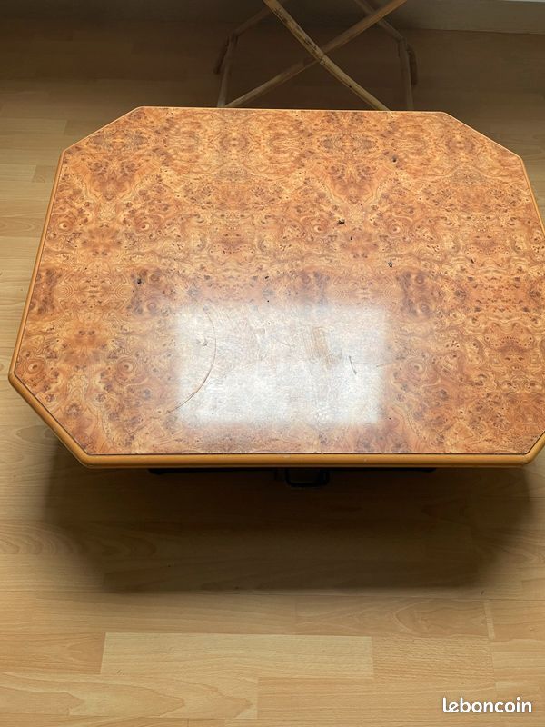 Table (image 4)