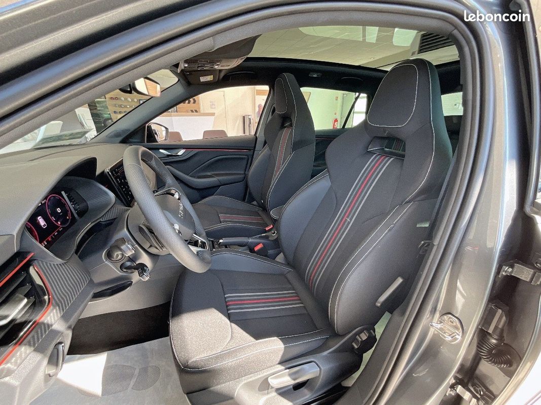 SKODA Scala 1.0 TSI Evo 2 116 ch DSG7 Monte-Carlo (image 15)