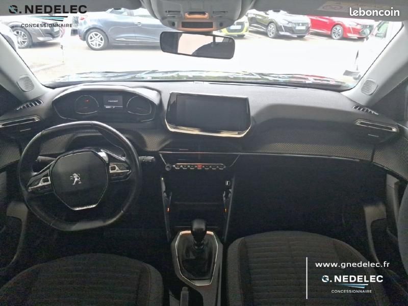 Peugeot 2008 1.2 PureTech 100ch S&S Active 5cv (image 8)