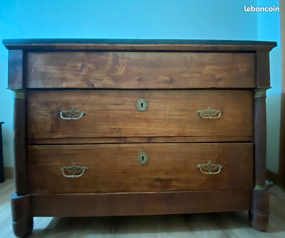 Commode ancienne (image 1)