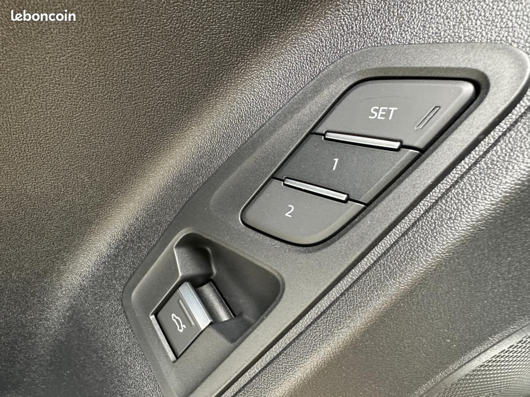 Audi Q3 DIESEL TDI 150 ch S tronic 7 S line (image 11)