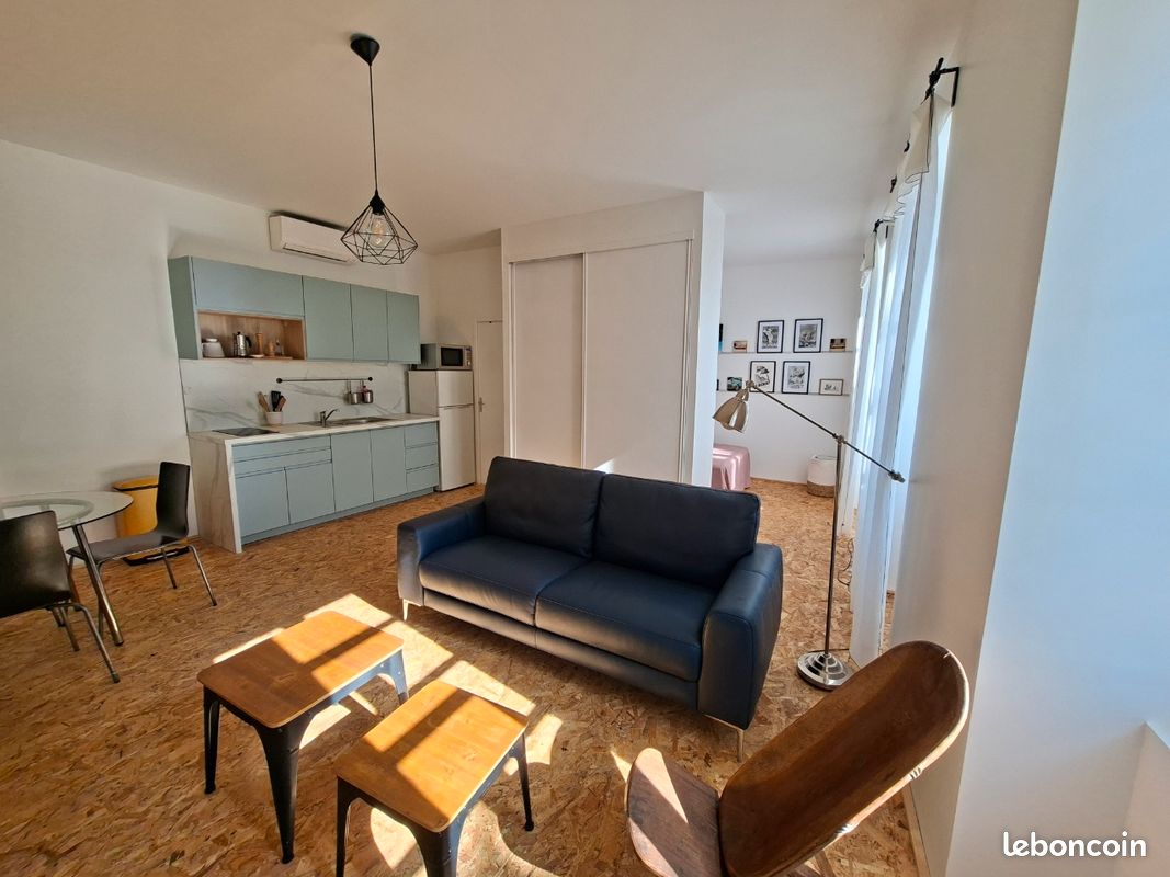 Appartement 1 pièce 37 m² · à Bourg-Saint-Andéol · 37 m² · 650 €/mois
