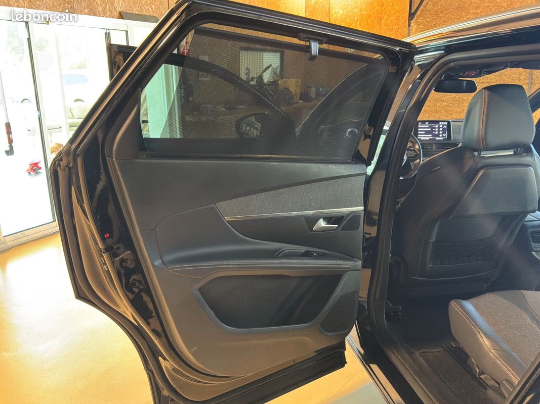 PEUGEOT 5008 BlueHDi 130 CV SS BVM6 GT Line (image 13)