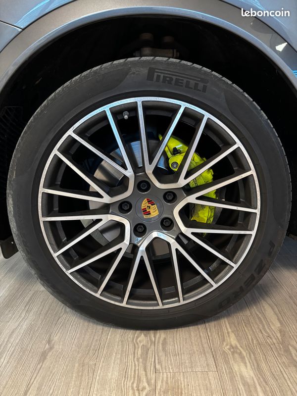 Porsche cayenne e-hybrid 3.0l v6 462ch TOIT OUVRANT / PASM / CAMÉRA 360 / SIÈGES CHAUFFANTS / JANTES 22P (image 13)