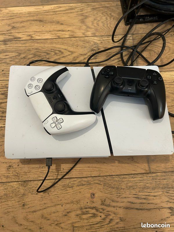 Ps5 slim lecteur cd + 2 manettes (image 5)
