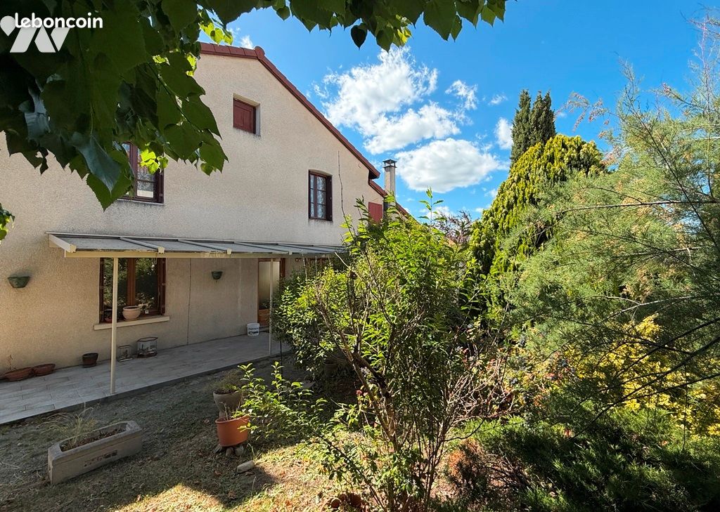 Maison 6 pièces 143 m² · à Montbrison · 143 m² · 199 000 €