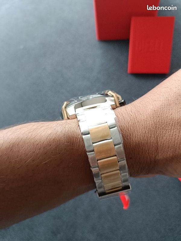 Montre DIESEL neuve (image 5)