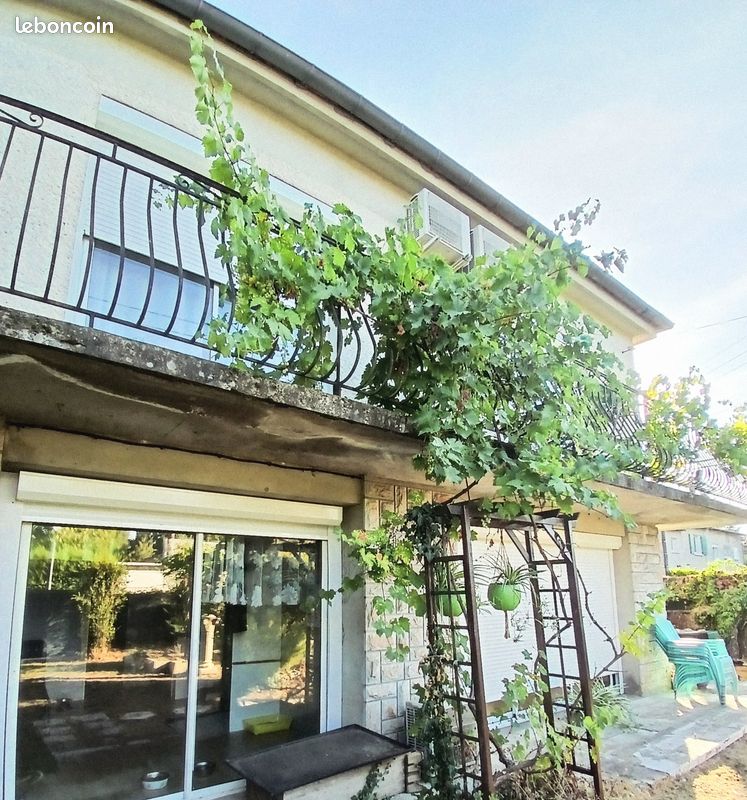 Maison 8 pièces 190 m² · à Castres · 190 m² · 170 000 €