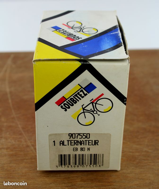 ancienne dynamo soubitez 89 avant patte fixation - 6V ancien vélo made in France ancienne dynamo soubitez 89 avant patte fixation - 6V ancien vélo made in France