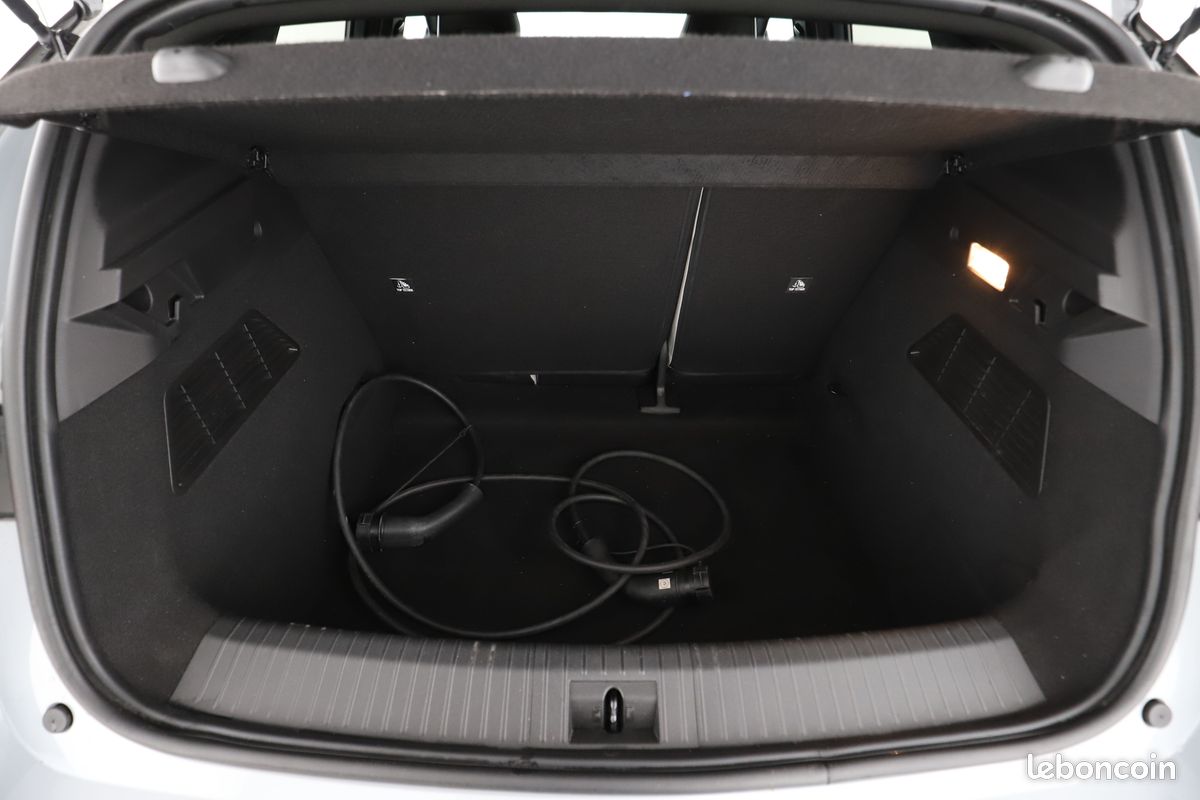Renault Mégane E-Tech E-Tech EV60 Super Charge Iconic 220 ch (image 11)