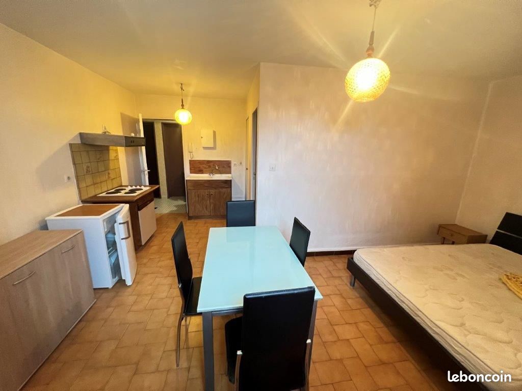 Appartement 1 pièce 23 m² · à Moulins · 23 m² · 420 €