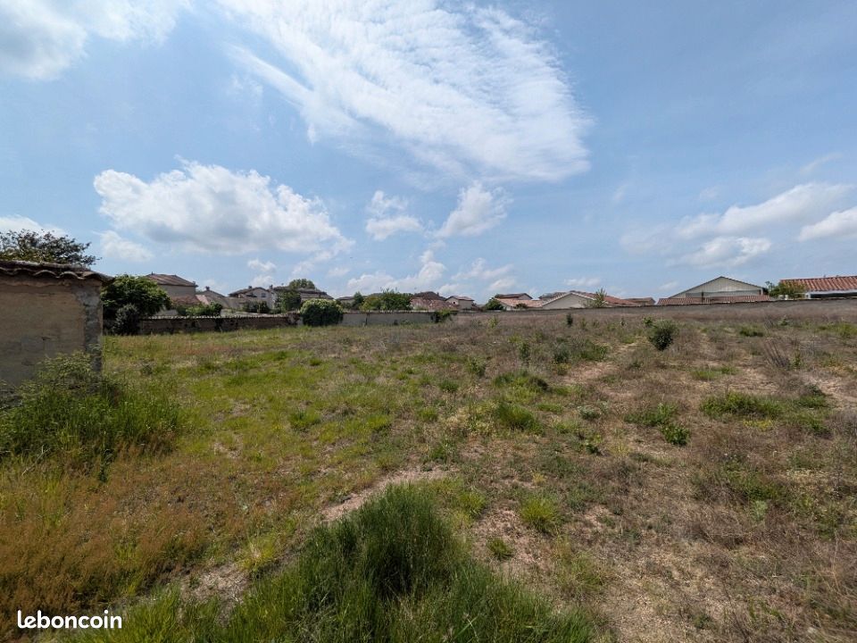 Terrain 400 m² Lancie · à Lancié · 90 000 €