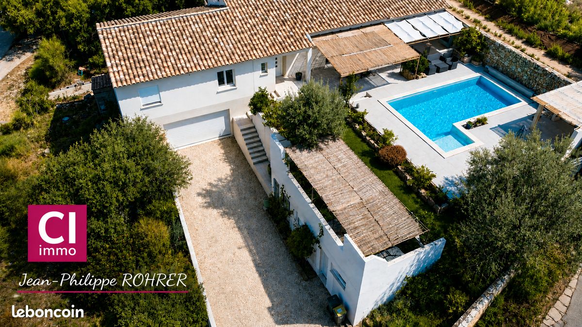 Maison 7 pièces 212 m² · à Sainte-Anastasie-sur-Issole · 212 m² · 690 000 €
