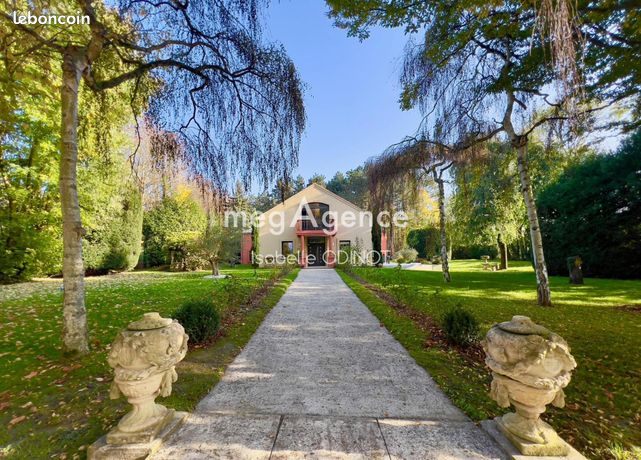 Propriété 15 pièces 845 m²