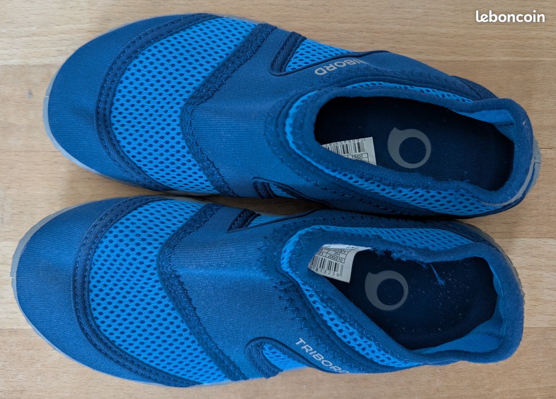 Decathlon / Tribord - Chaussons aquatiques pour enfant - 22/23 - Turquoise : Achat occasion | Chaussures plates (garçon) Tribord Turquoise 22 Très bon état