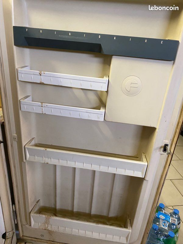 Ancien frigidaire (image 3)