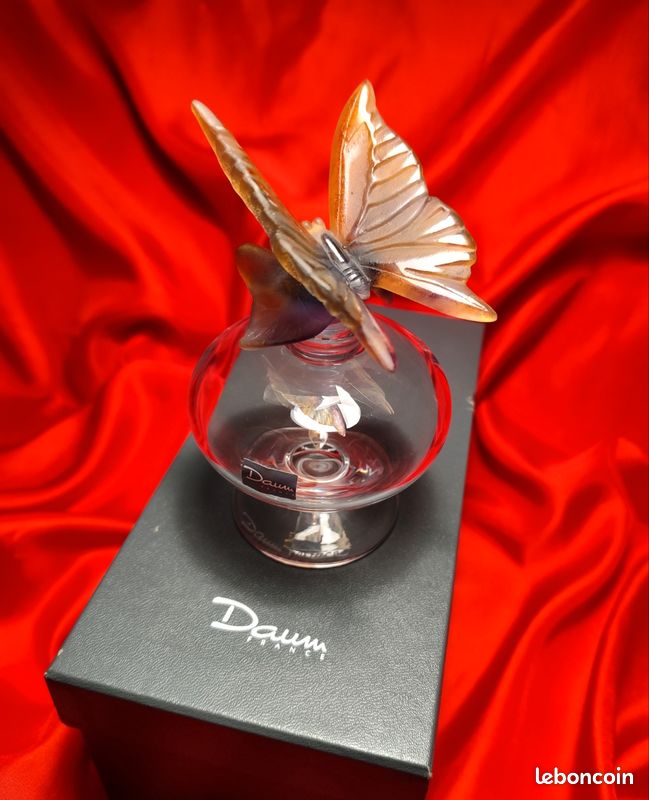 Daum flacon parfum cristal papillon nature (image 1)