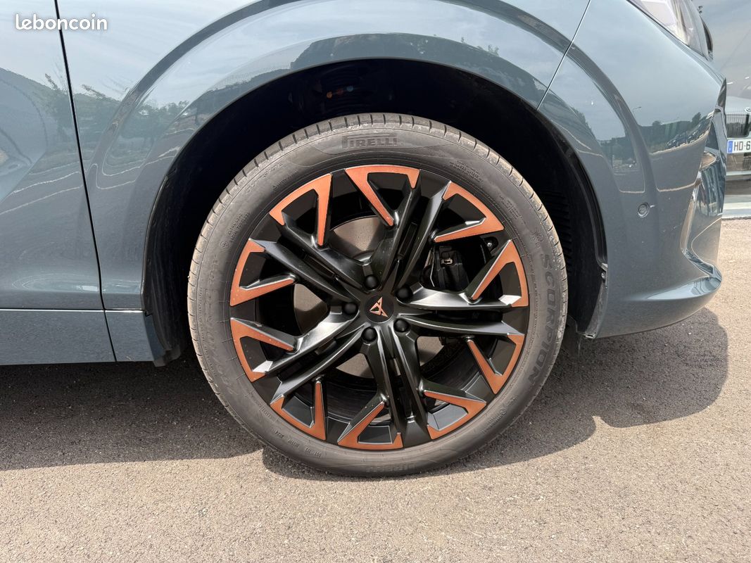 CUPRA Terramar 1.5 EHYBRID 272 VZ DSG6 (image 37)
