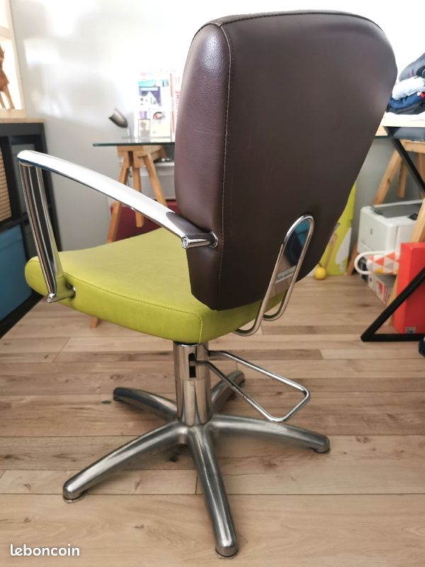 Lot 2 fauteuils hydroliques coiffeur (image 6)