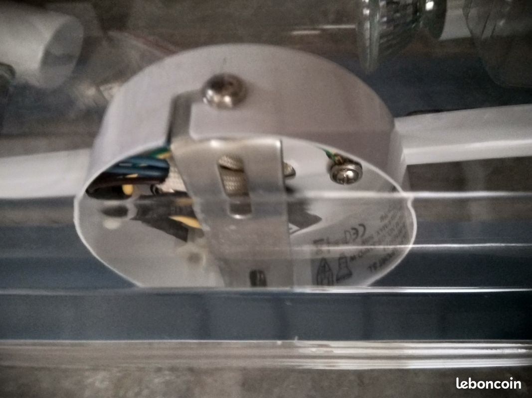 Plafonnier 4 têtes, Led, neuf (image 5)