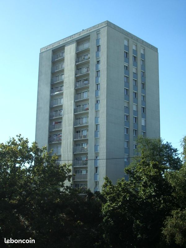 Appartement 4 pièces 73 m² · à Lorient · 73 m² · 741 €