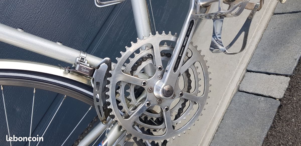 Randonneuse vintage Peugeot C Y 80 BZ très peu servi Vélos