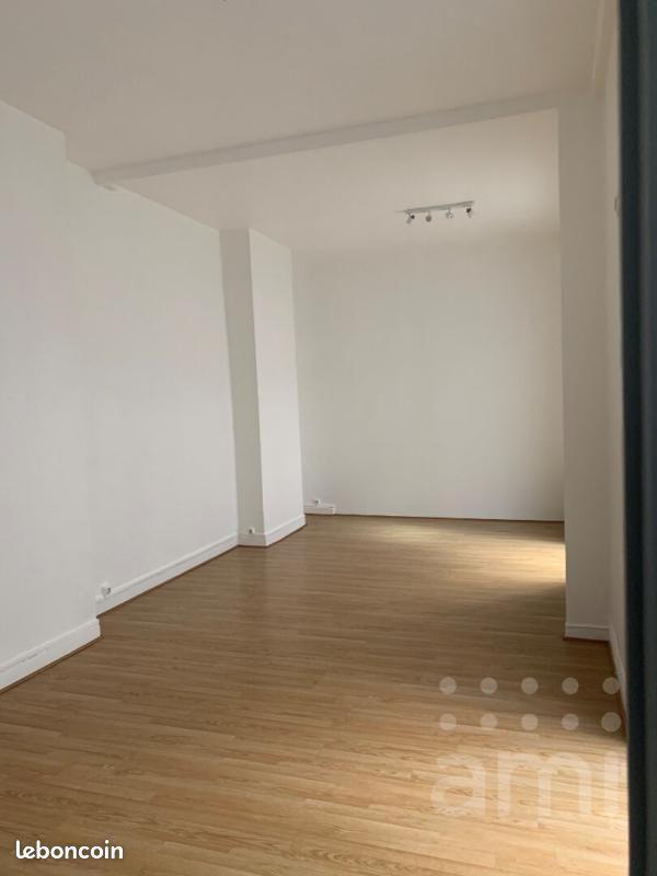 Appartement 2 pièces 74 m² · à Bordeaux · 74 m² · 950 €