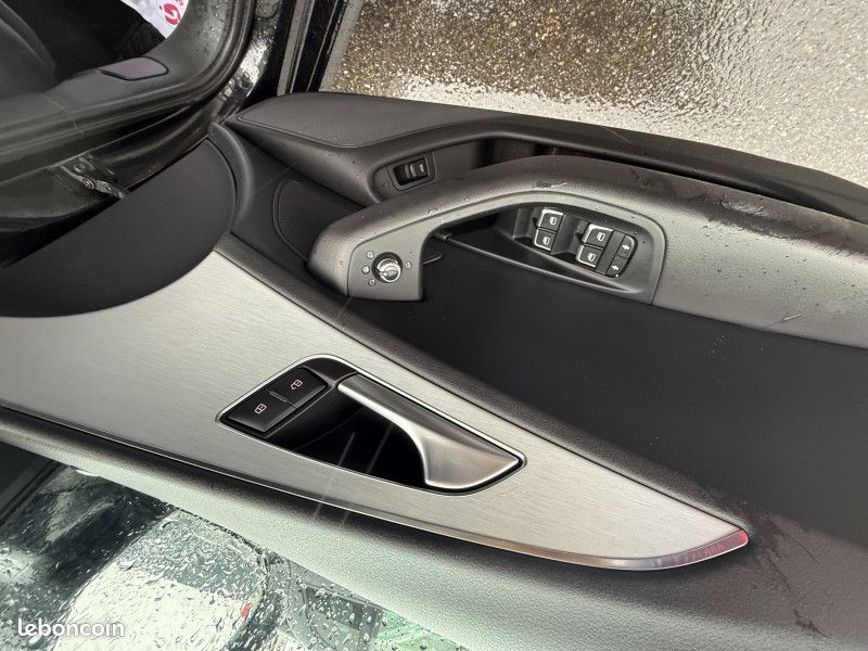 Audi A6 AVANT 2.0 TDI 177CH S-LINE MULTITRONIC (image 17)