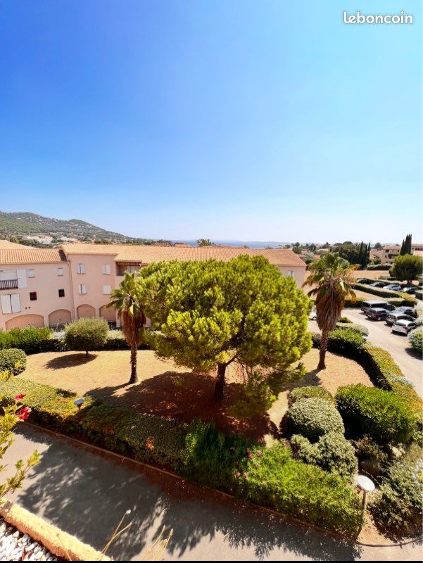 Appartement 2 pièces 40 m² · à Carqueiranne · 40 m² · 950 €