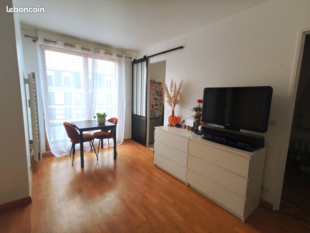 Appartement a louer saint-cyr-l'ecole - 1 pièce(s) - 33 m2 - Surfyn