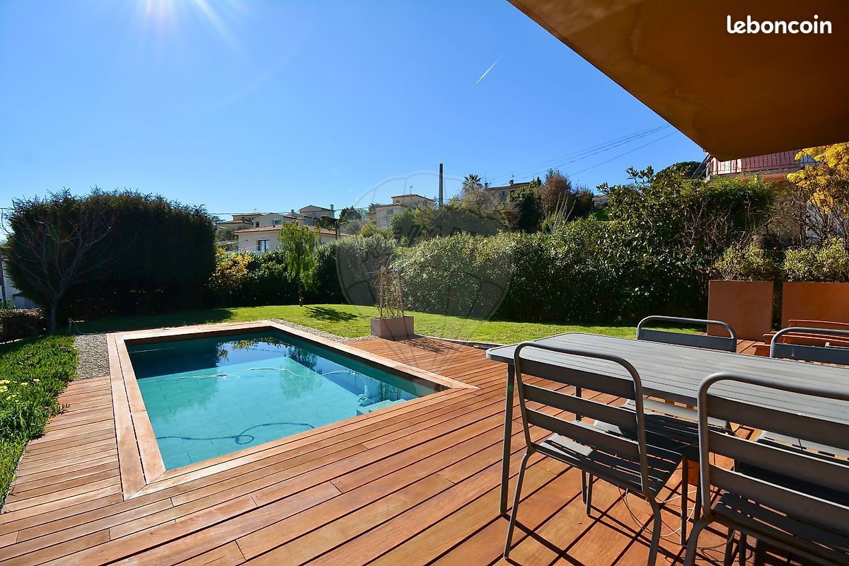 Maison 5 pièces 160 m² · à Cagnes-sur-Mer · 160 m² · 1 230 000 €