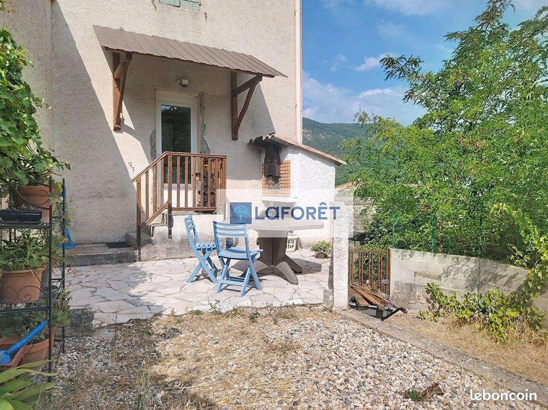 Maison 5 pièces 90 m² · à Roche-Saint-Secret-Béconne · 90 m² · 185 000 €