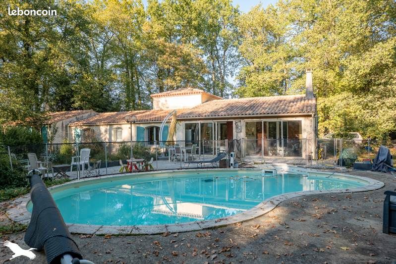 Maison 10 pièces 168 m² · à Saint-Hilaire-de-Villefranche · 168 m² · 278 144 €