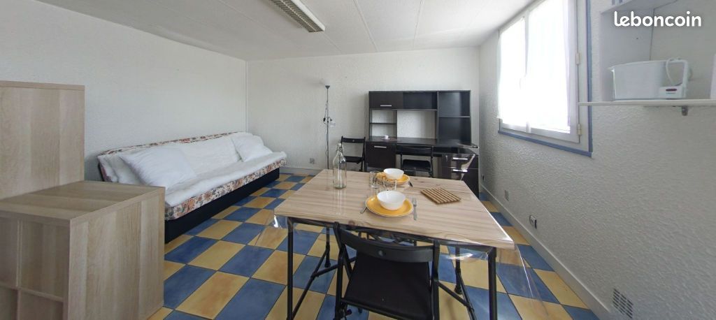 Studio 1 pièce 30 m² (image 1)