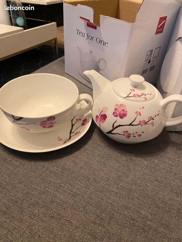Service à thé - porcelaine (image 1)